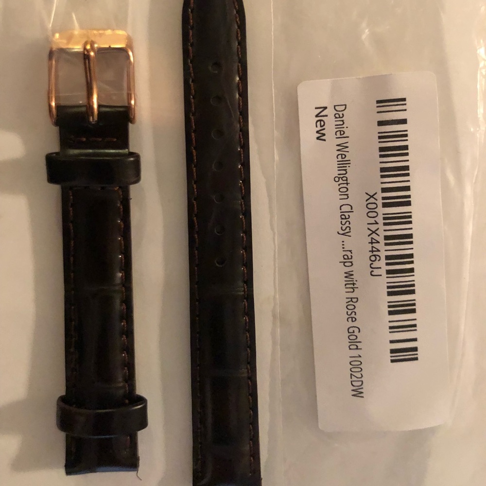 Daniel Wellington brown leather watch strap